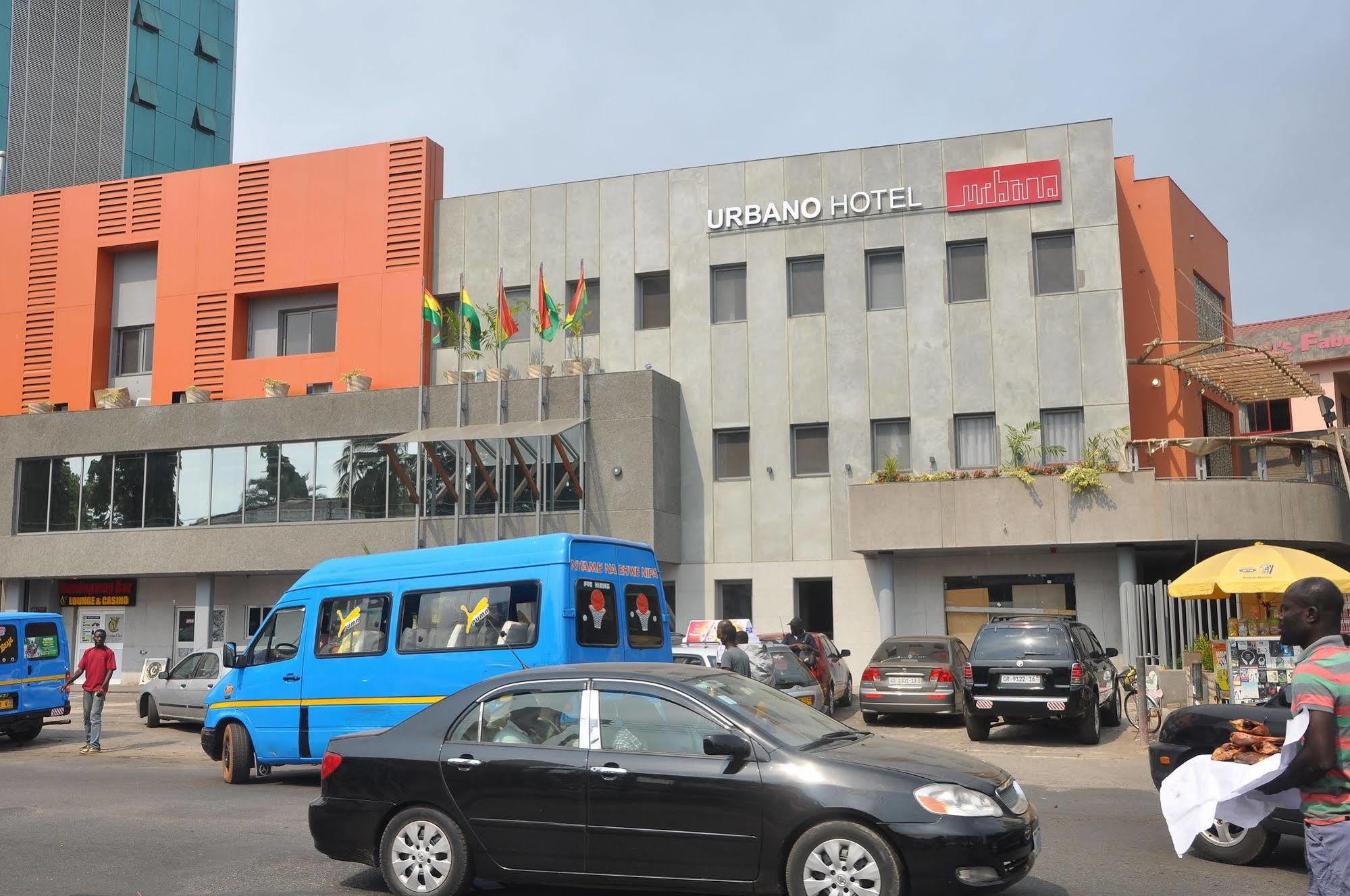 Urbano Hotel By Roots Wiaboman Exterior photo